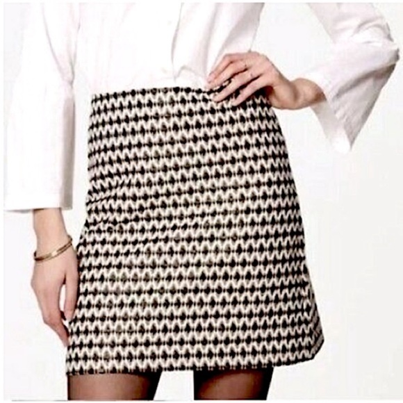 LOFT Dresses & Skirts - LOFT Diamond Jacquard A-Line Black Gold Mini Skirt - NWT